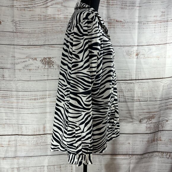 Time and Tru Zebra Print Blouse | XXL (20) | Button-Down - Picture 3 of 6